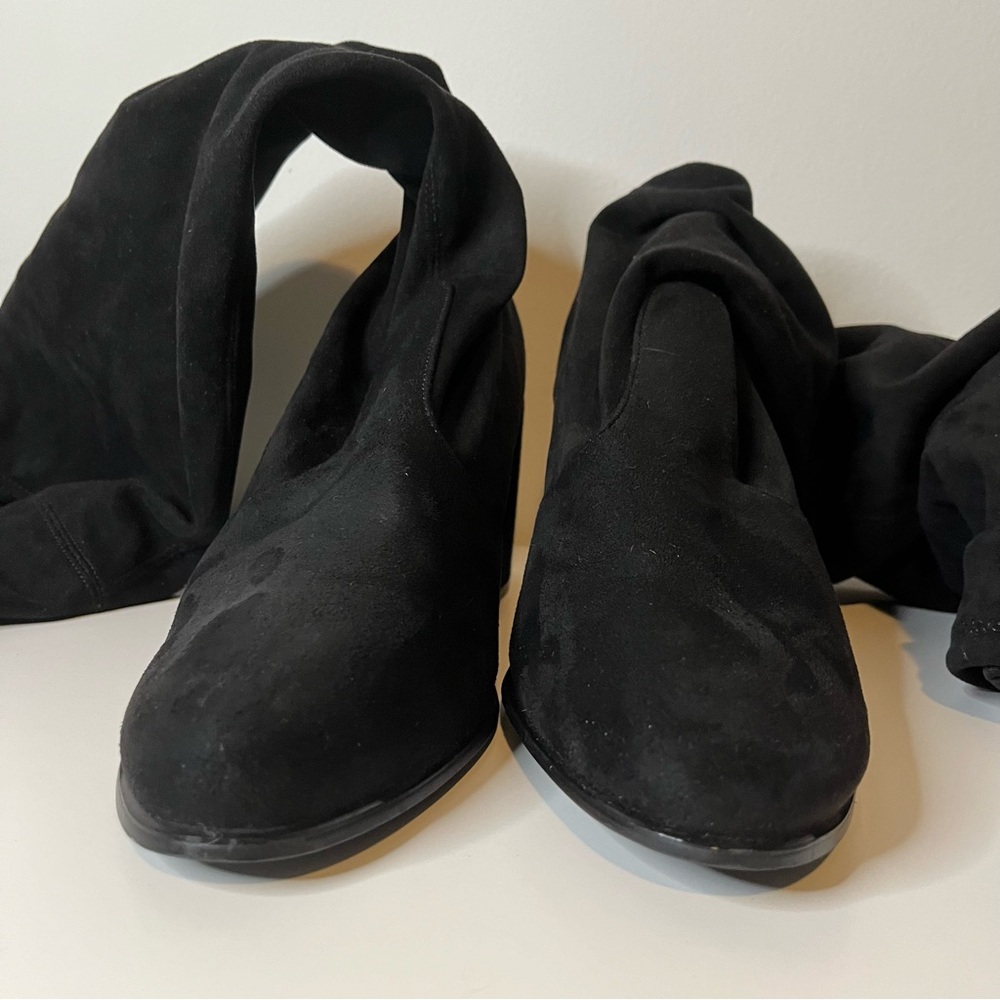Slayer Suede Over the Knee Soft Block Heel Tie Top Boots Size 11 in black